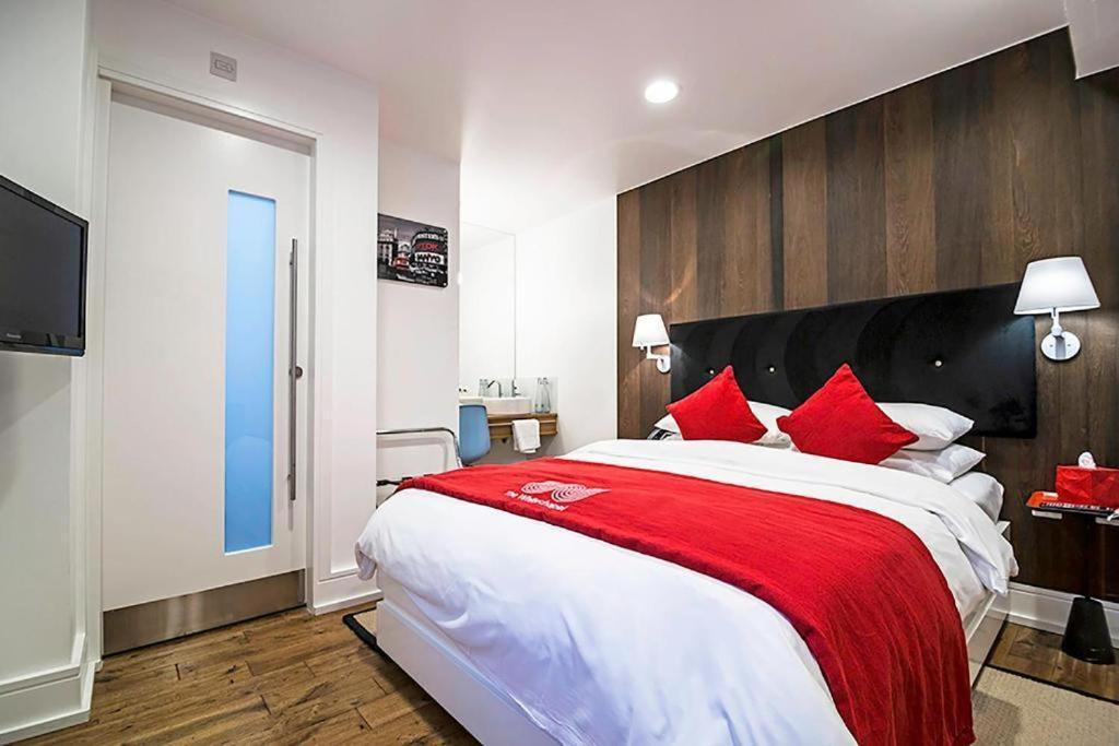 The Whitechapel Otel Londra Oda fotoğraf